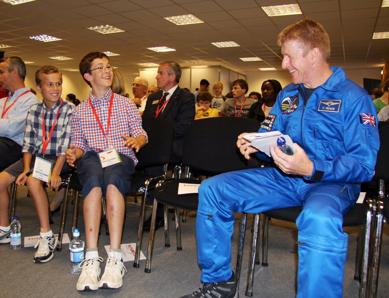 Tim Peake chats to school children (H).jpg